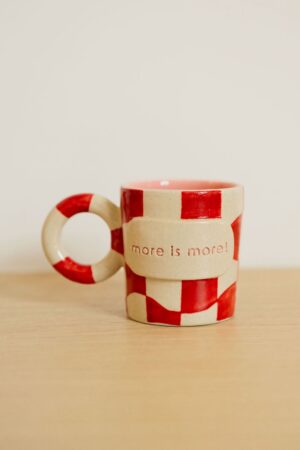Caneca "more is more!"