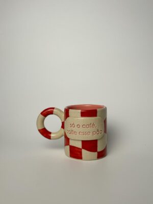 Caneca "só café solte esse pão"
