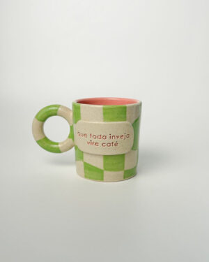 Caneca "que toda inveja vire café"