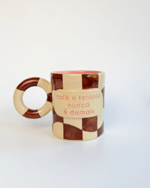 Caneca "café e terapia nunca é demais"