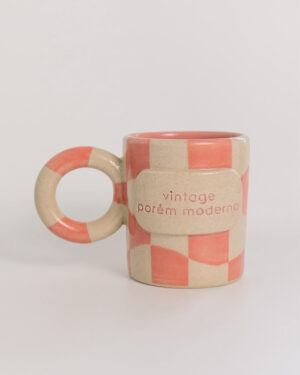 Caneca "vintage porém moderna"