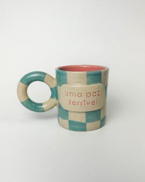 Caneca "uma paz terrivel"