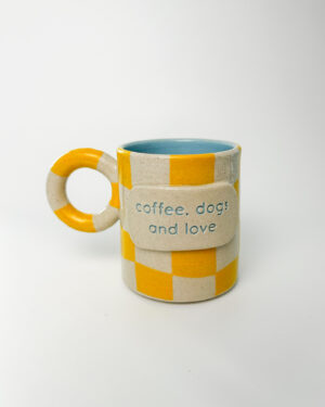 Caneca "coffee, dogs and love"